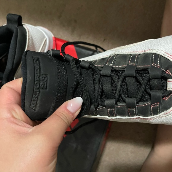 Air Jordan 10 - Picture 7 of 9